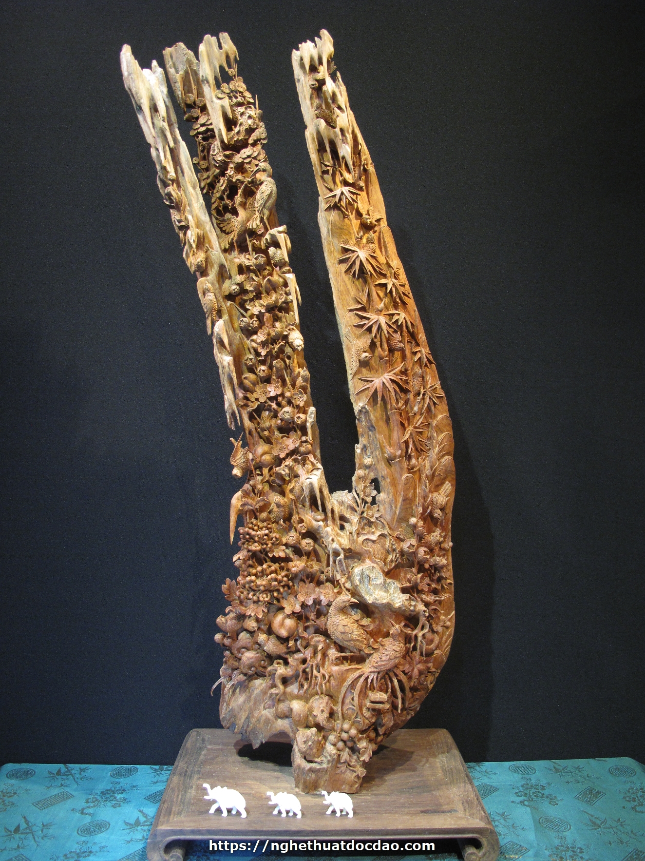 Fragrant Rosewood Statues – Spring, Summer, Autumn, Winter